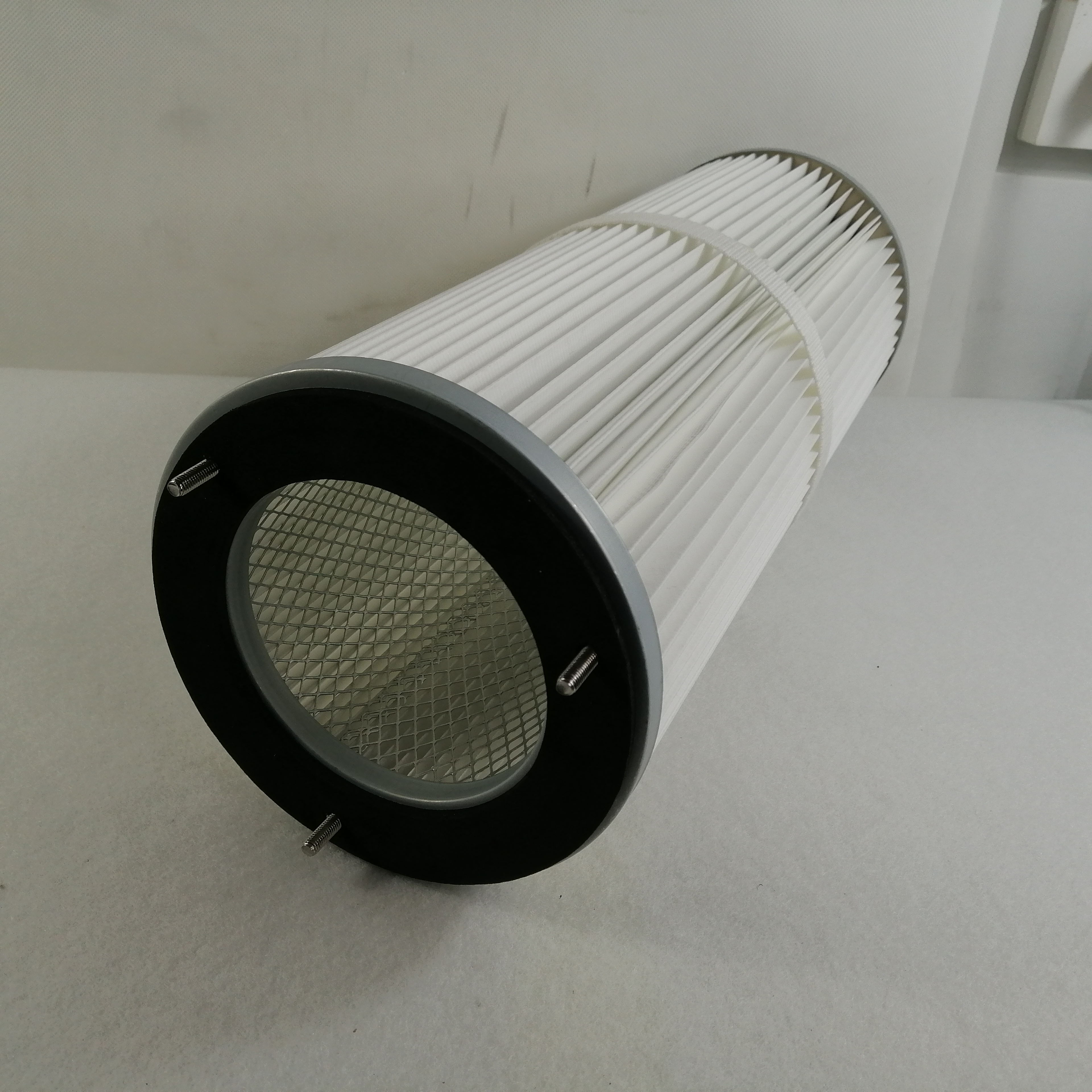 造成濾芯除塵器濾芯損壞的原因有很多，以下幾點(diǎn)就是